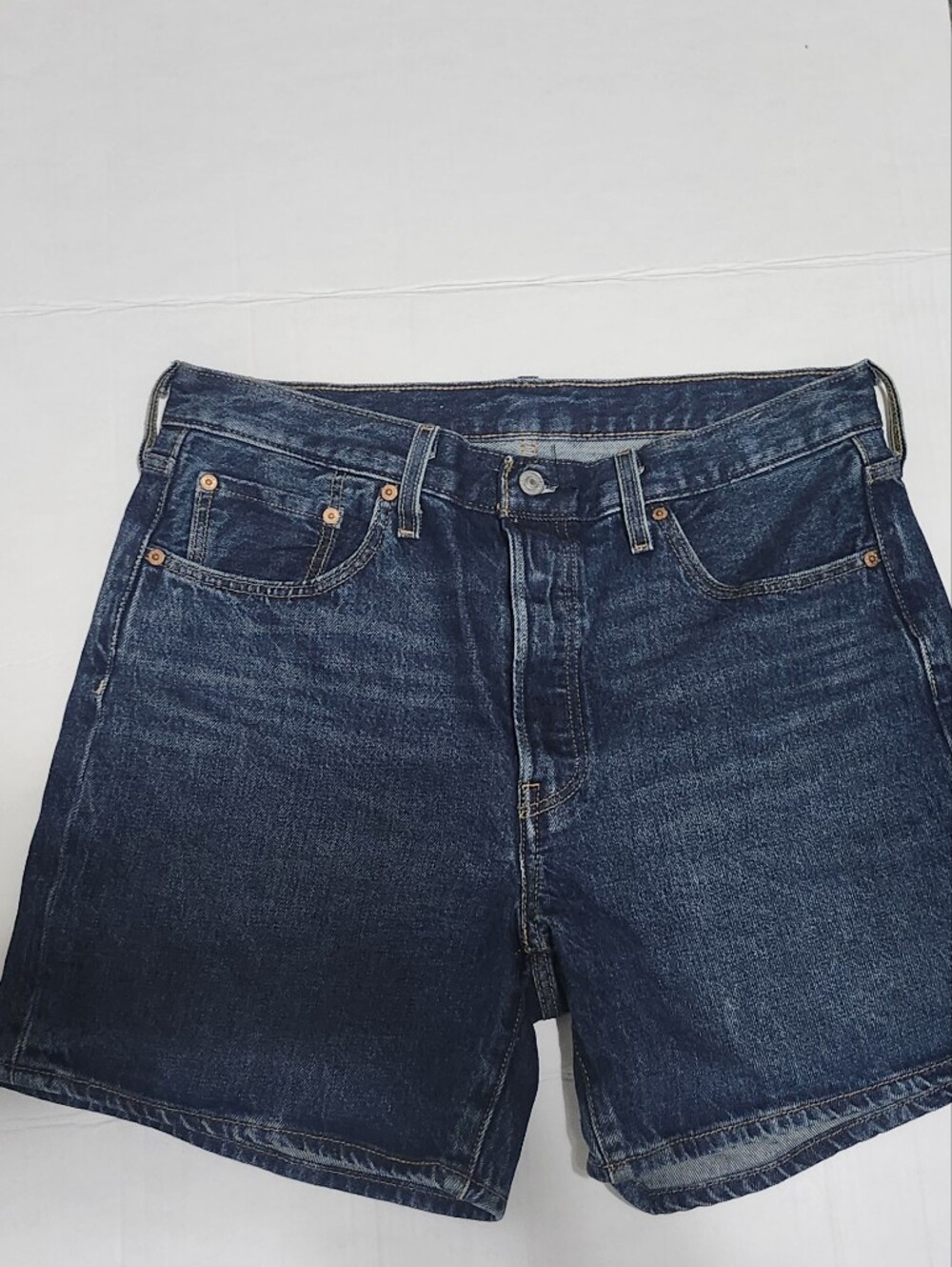 Levi's High-Rise Dark Blue Denim Shorts SIZE 32